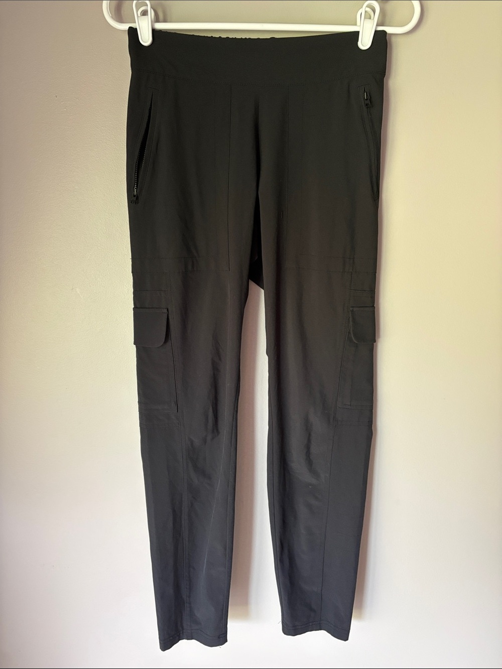 ATHLETA Women’s Chelsea Cargo Athletic Pants